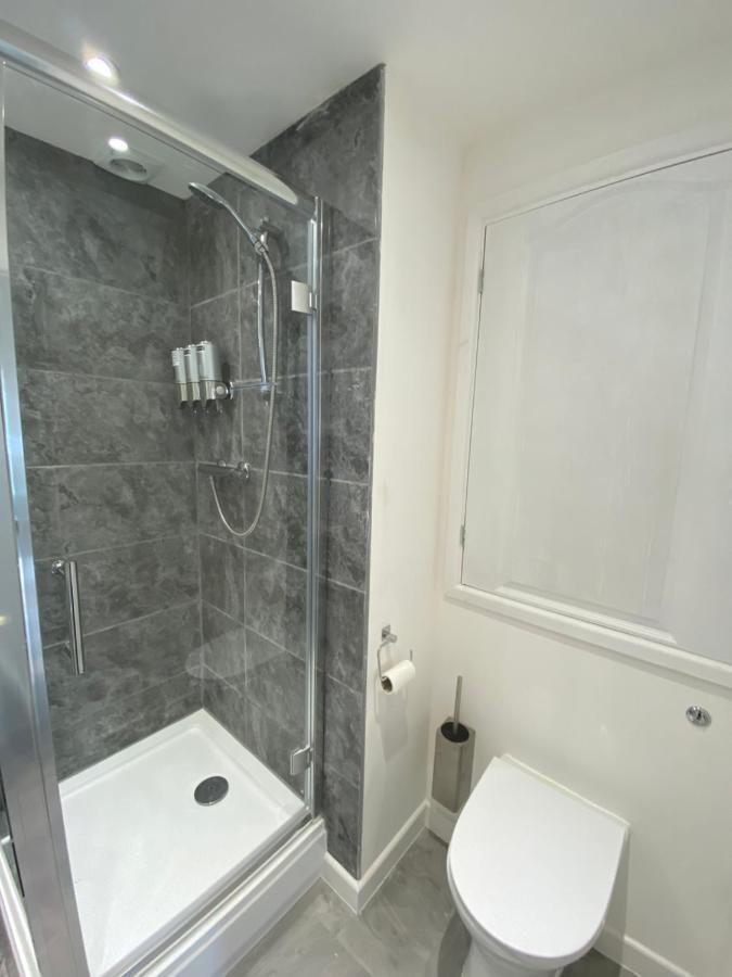 Modern 2 Bedroom Apartment, With Car Parking. Bitton Екстер'єр фото