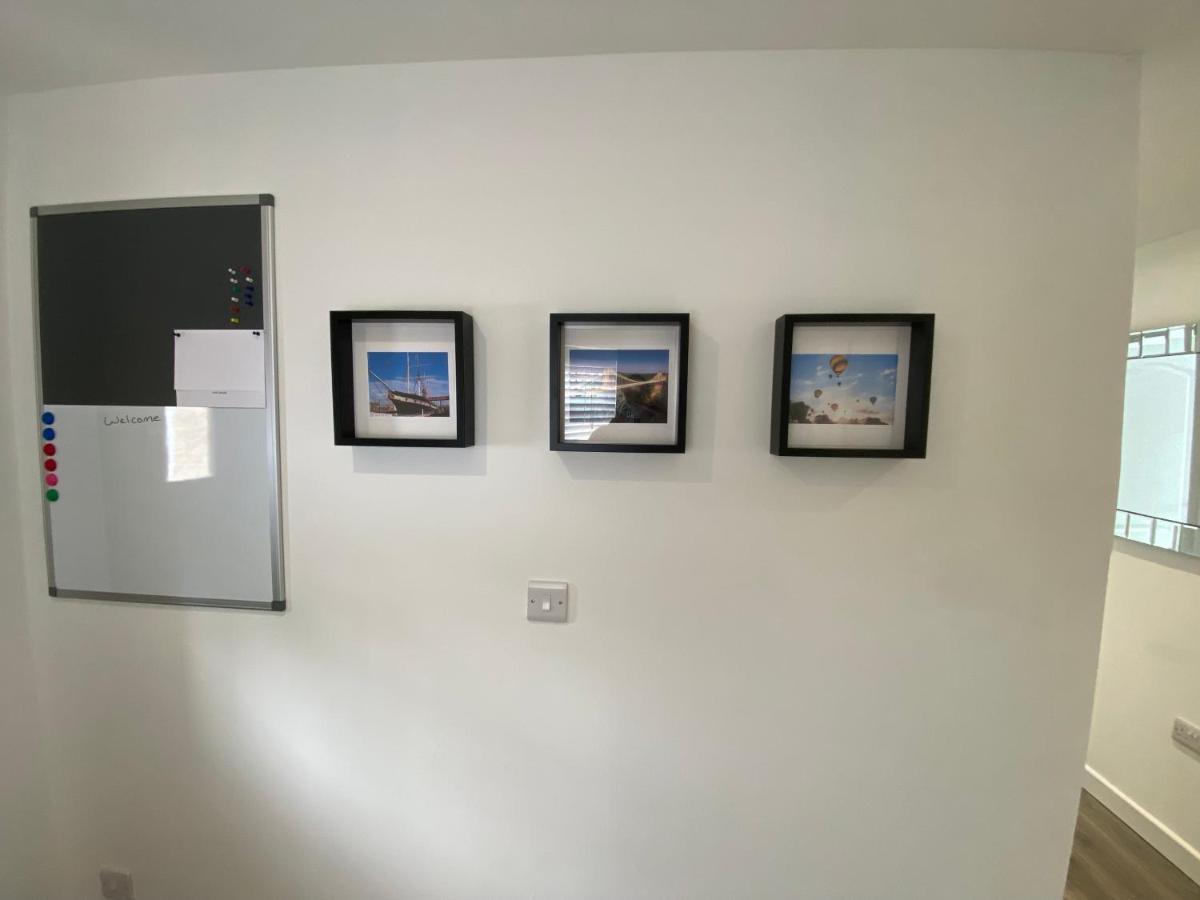 Modern 2 Bedroom Apartment, With Car Parking. Bitton Екстер'єр фото